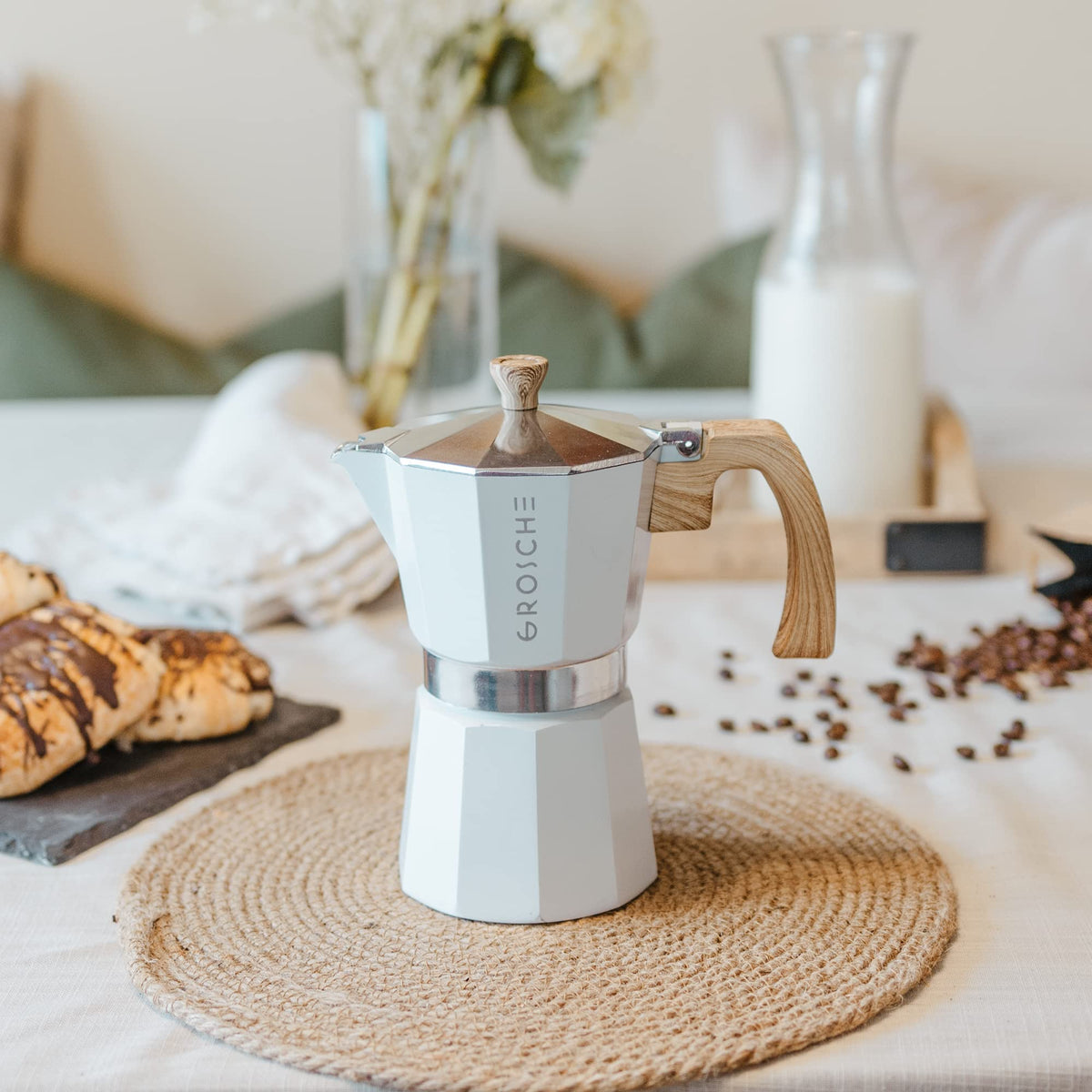 Stovetop Espresso Maker Moka Pot 5 oz White C93882