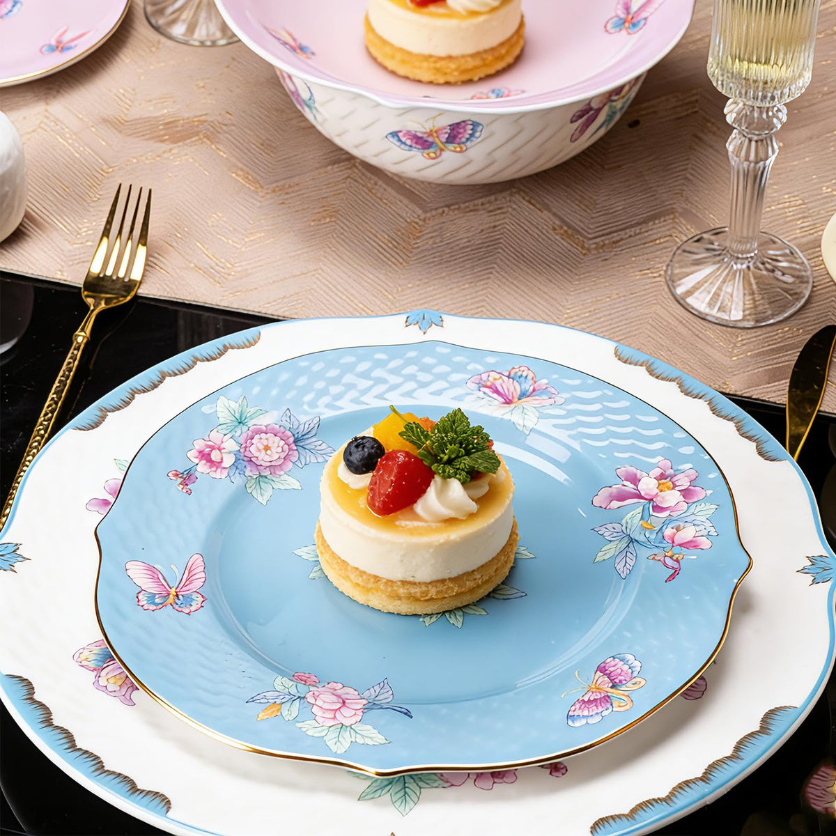 Bone China 12-Piece Dinnerware Set for 4 J94955